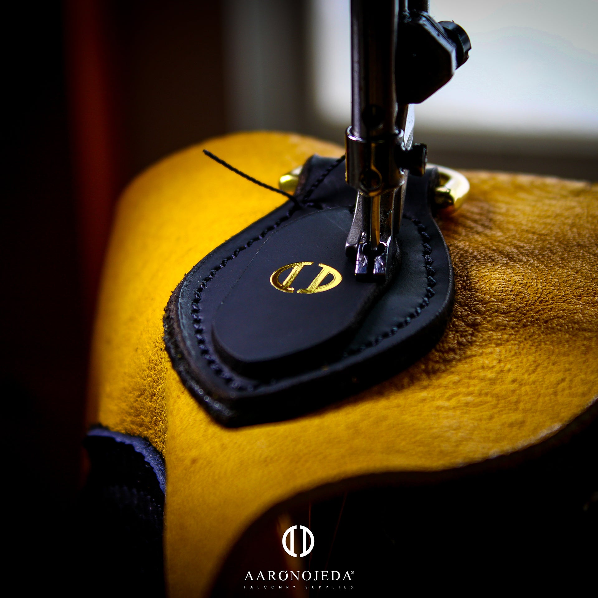 Line Falconry Glove® – Double Full Grain Layer