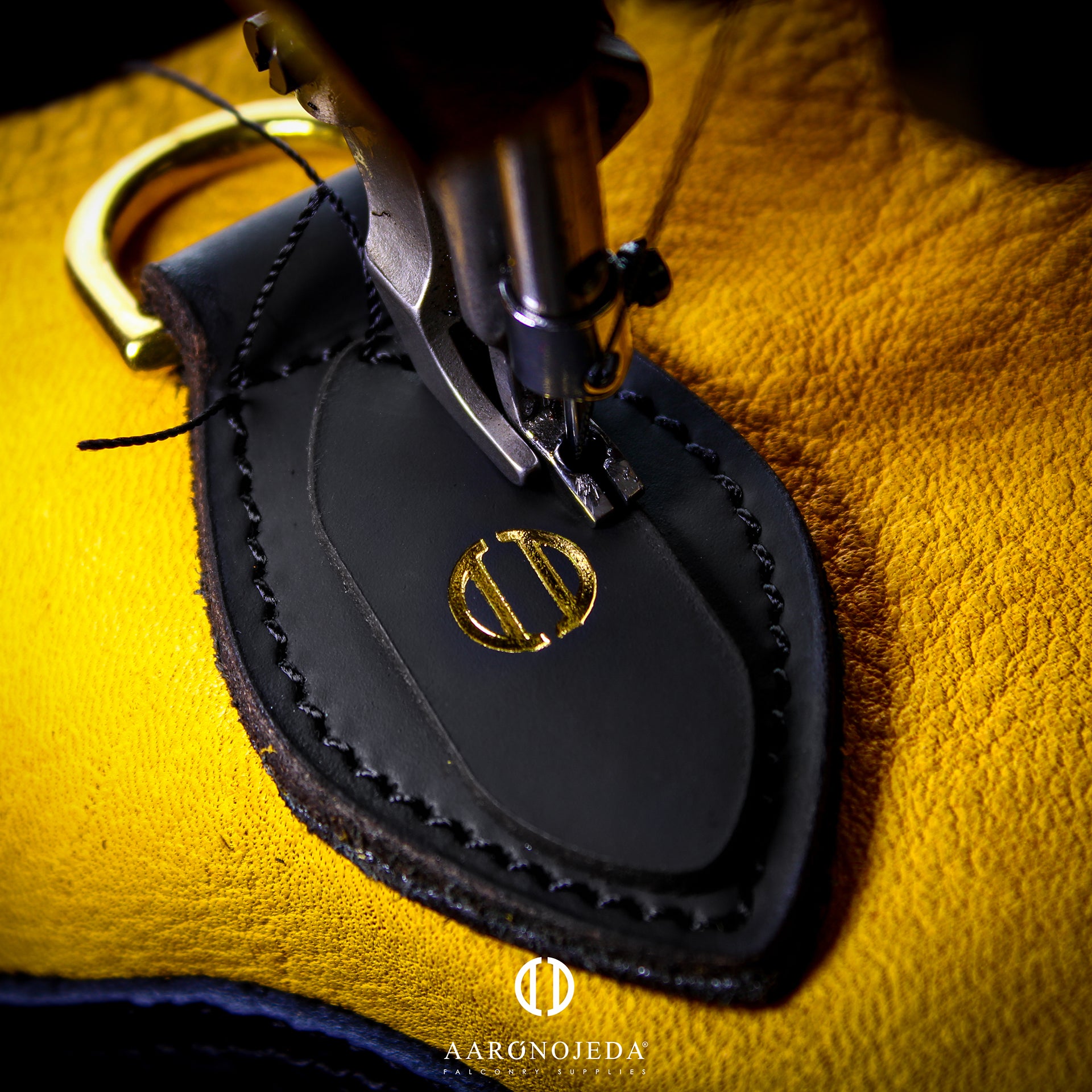 Line Falconry Glove®️