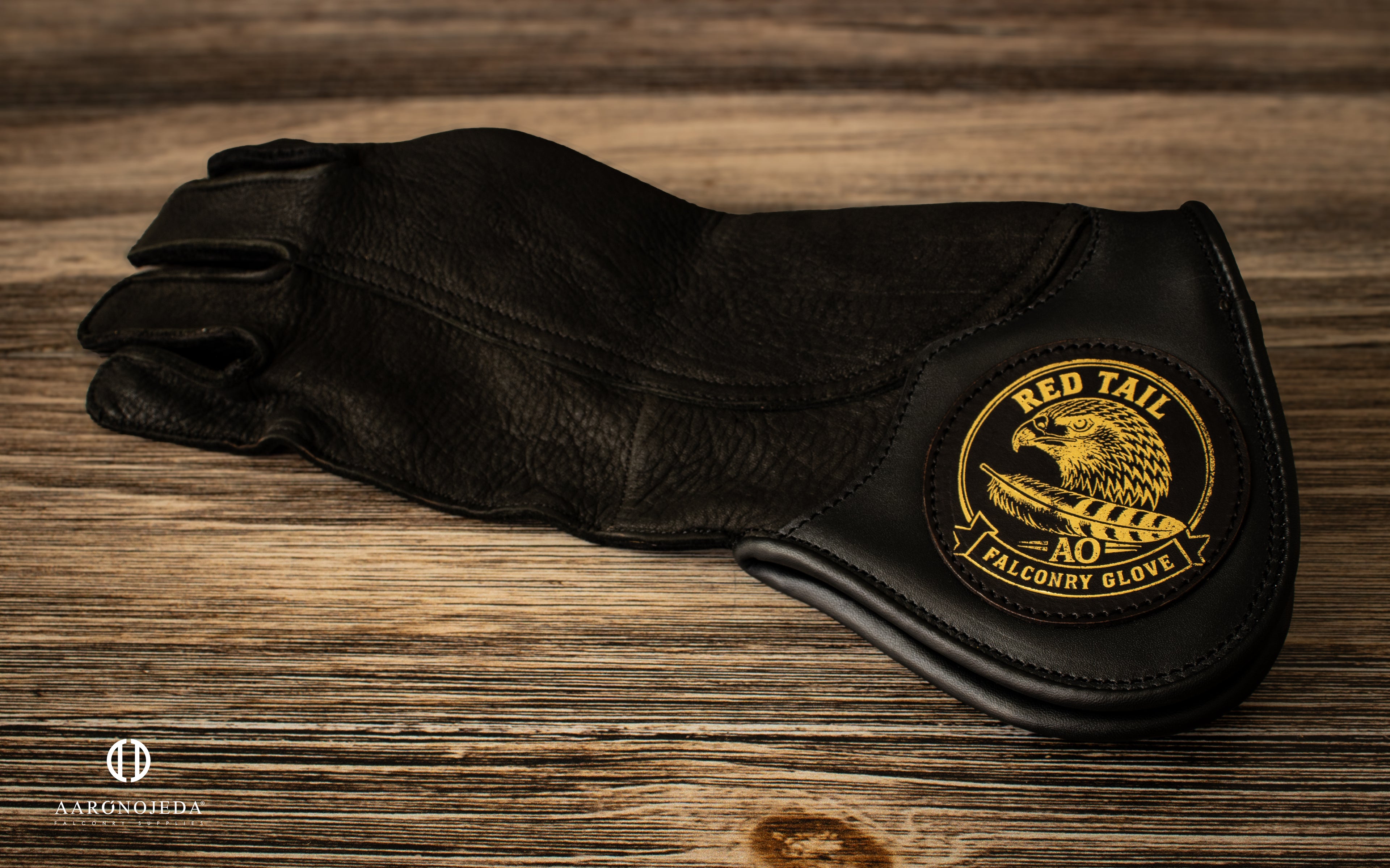 RT GLOVE® – Heavy-Duty Falconry Glove